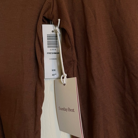 BNWT Aritzia Sunday Best Longsleeve - Picture 3 of 5